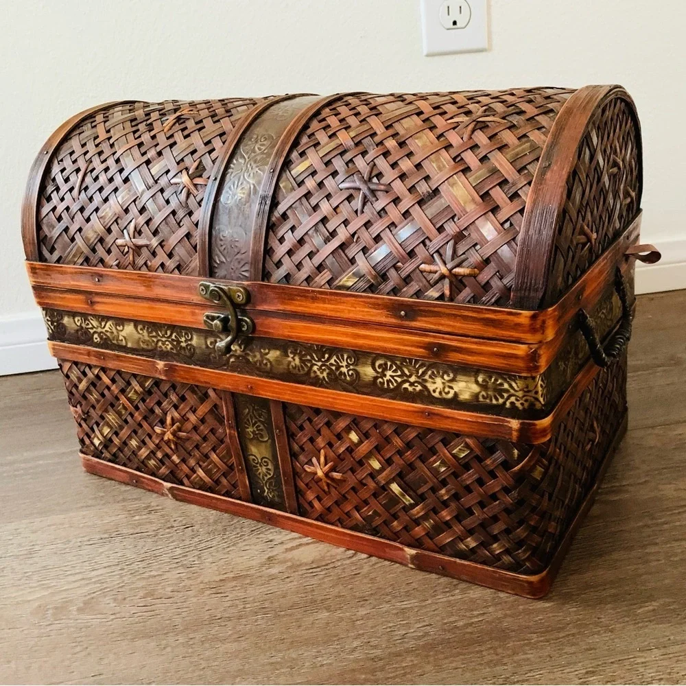 Wooden box